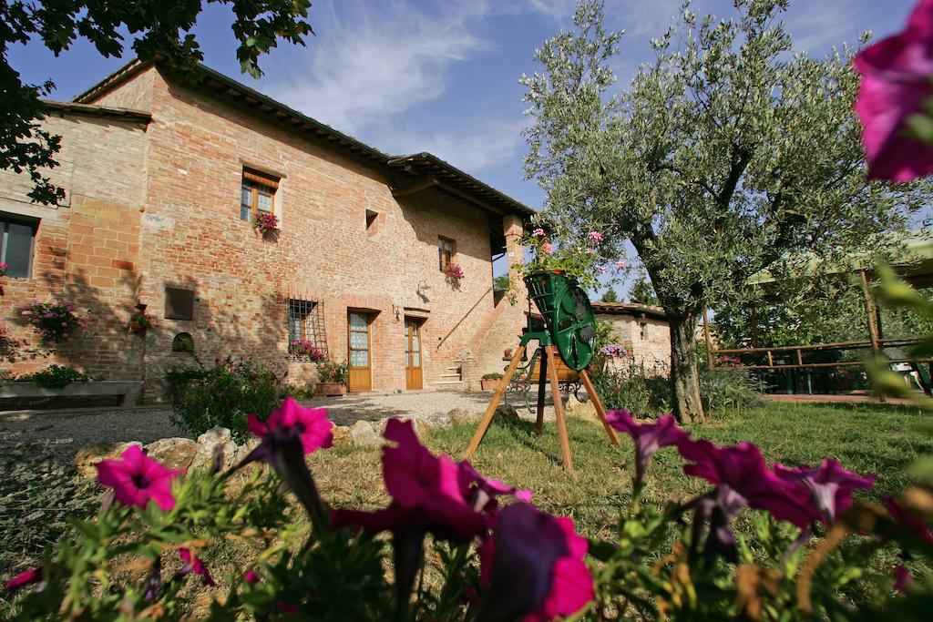 Podere Il Pero Сиена Екстериор снимка
