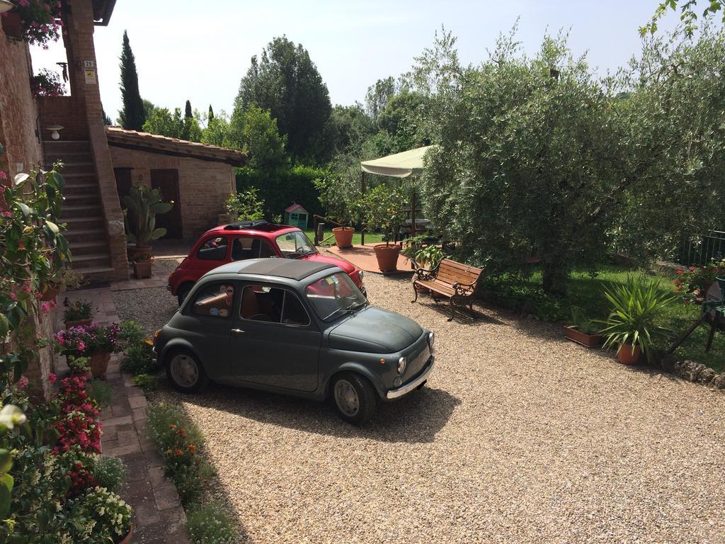 Podere Il Pero Сиена Екстериор снимка